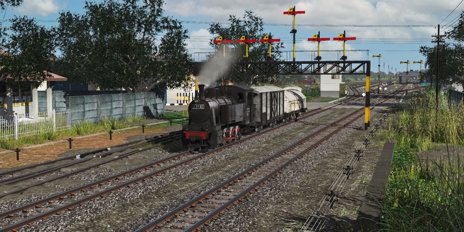 Cargo-Steam-Train-with-Semaphore-Signal.jpg